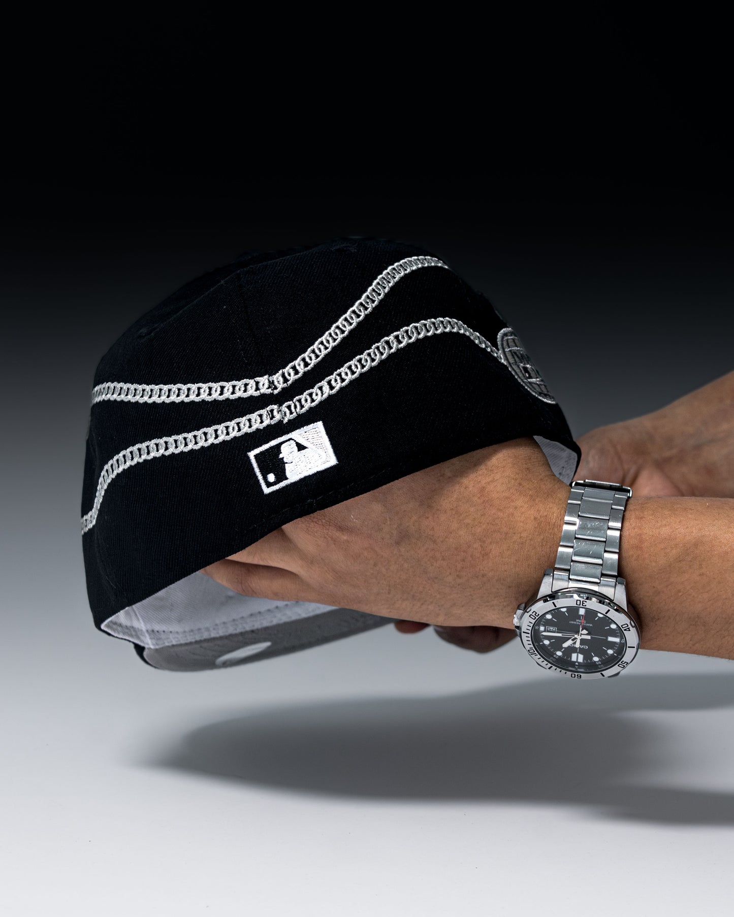 new era chain plateada