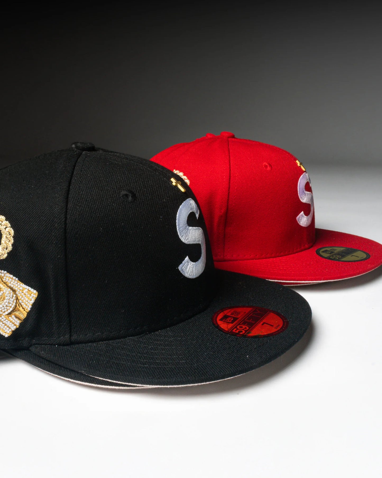 New Era x Supreme version Black and Red